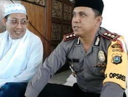 Zikir di Koltim, Polres Kolaka Bagi 50 Amplop untuk Anak Yatim