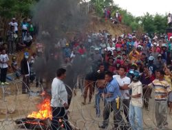 Demo di KPU Muna “ Hujan Batu”