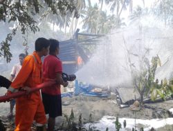 Diduga Kosleting Listrik 1 Rumah Hangus Terbakar di Kolut
