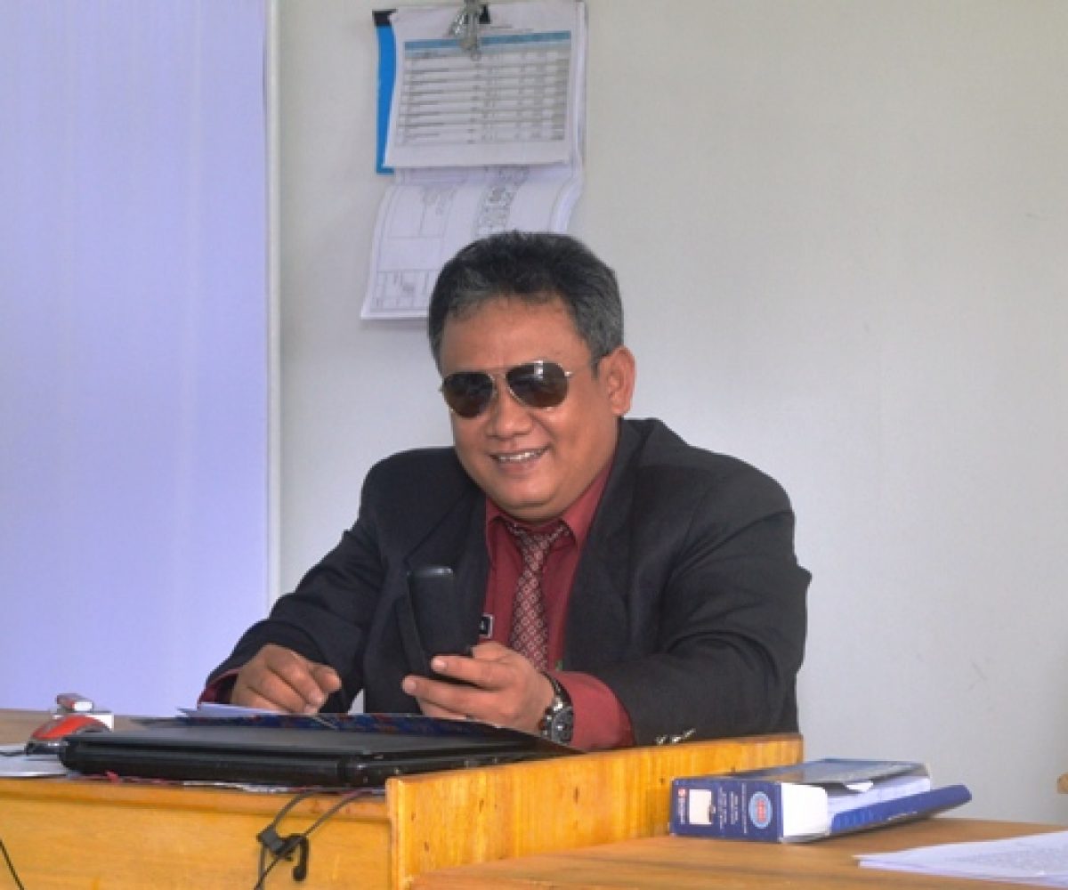 Direktur Rumah Sakit Umum Daerah ( RSUD ) Koltim Irvan Latamba , foto : Dekri Adriadi
