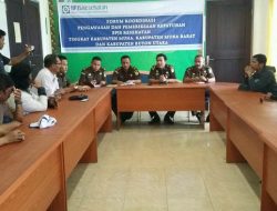 Puluhan Massa Demo di Kejaksaan, Dugaan Pemalsuan KTP Wabup Terpilih Di Soal