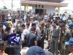 Soal Pasar, Demonstran Berunjuk Rasa di Rujab Bupati