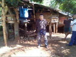 Ini Kisah Pria Dan Tiga Anaknya Yang Tinggal di Kandang Kambing