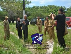 Pemkab Kolut Serahkan Surat Hibah Pembagunan Kantor PA