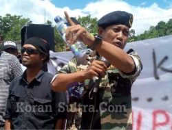 Pendemo Minta Polisi Usut Dugaan “Pemerasan” Yang Dialami Tersangka
