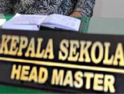 Puluhan Guru SMK 1 Kolaka Minta Plt. Kepsek di Ganti