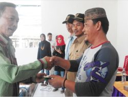 DKP Konawe Salurkan 200 ribu Benih Ikan Ke Petani di Bondoala