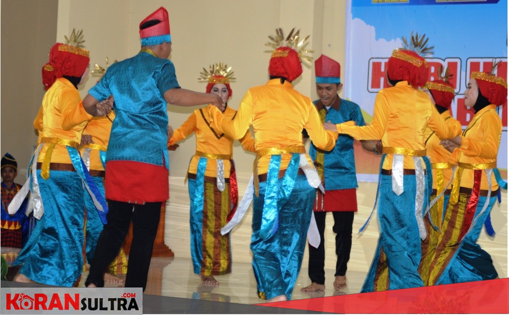 Salah satu peserta festival lomba lulo kreasi Foto Dekri