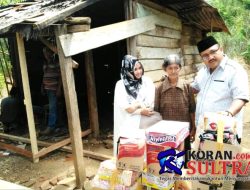 Kajari Kolaka Salurkan Bantuan Ke Nenek Hartati, Tukang Pijat Yang Hidup Sebatang Kara