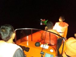 Basarnas Kendari Selamatkan Empat Warga Yang Terombang Ambing di Perairan Karang Kapota