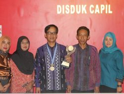 Disdukcapil Kolut Terima Penghargaan dari YAPI