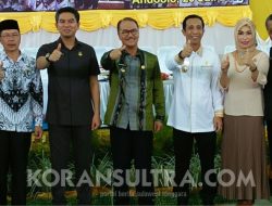 Bupati Konsel Sebut, Maju Mundurnya Daerah Ada di Tangan Pelopor PGRI