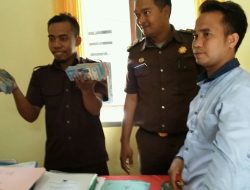 Mantan Kadis PU Muna Bayar Denda Rp. 50 Juta