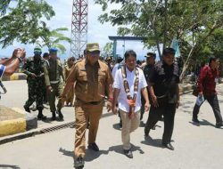 Tim Ekspedisi NKRI Tiba Diraha, Sejumlah Bantuan Disalurkan Pemerintah Pusat