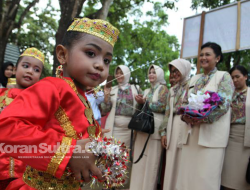 Ketua Yayasan Kartika Terpukau Lihat Tarian Mondotambe