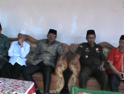 Hujan Air Mata Saat Prosesi Pemberangkatan Almarhum Ketua DPRD Kolut