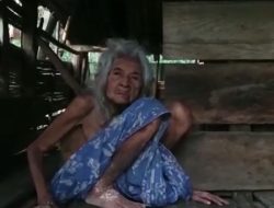 Dandim Muna Renovasi Rumah Nenek Umur 150 Tahun