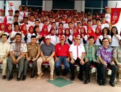 Bupati Kolaka Lepas 37 Perwakilan Peserta Kirab Pemuda 2017
