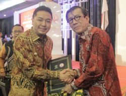 Peduli HAM, Walikota Kendari Peroleh Penghargaan