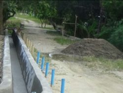 Tak Miliki Papan Proyek, Pekerjaan Drainase di Desa Kalu – Kaluku Kolut Disoroti