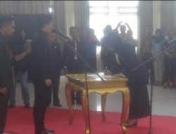 Lantik Pj. Sekda Konawe, Plt. Bupati Berpesan Tingkatkan Motivasi dan Prestasi