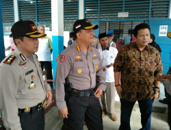 Bupati Muna Bersama Dir Narkoba Polda Sultra dan Kapolres Pantau TPS