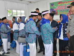 92 CJH Koltim Diberangkatkan, Ini Harapan Sekda