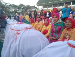 Syukuran Gubernur Sultra, Muna Tampilkan 120 Dulang