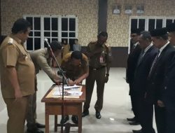 Lantik Sekwan, Bupati Muna Dikritisi Aturan