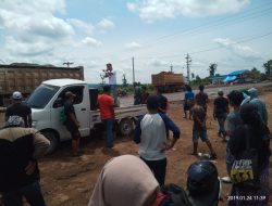 Protes PHK Sepihak, Puluhan Karyawan Demo PT OSS