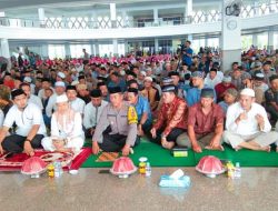 Hadir di Kolut, Ustad Das’at Disambut Meriah Ratusan Warga