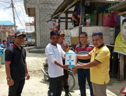 Dinsos Wakatobi Salurkan Bantuan pada Warga Terkena Bencana