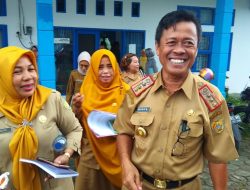 Kadinkes Baru Kota Baubau Bangun Profesionalitas Kerja
