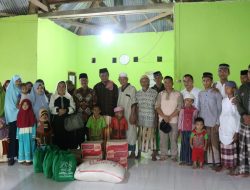 Bupati Konsel Didampingi Hj. Nurlin Surunuddin Santuni Pondok Pesantren Darul Iksan