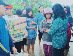 Ibu-ibu PKK Koltim Turut Bantu Korban Banjir
