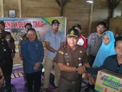 Ringankan Beban Korban Banjir,  Kejari Kolaka Donasi di Koltim
