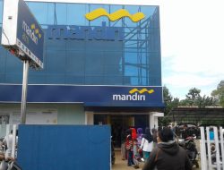 Puluhan Uang Nasabah Bank Mandiri Cabang Pomalaa Hilang Secara Misteri