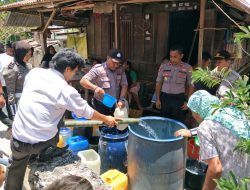 Polres Wakatobi Beri Bantuan Air Bersih