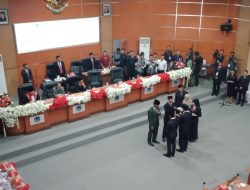30 Anggota DPRD Kolaka Resmi Dilantik untuk Masa Jabatan 2019-2024