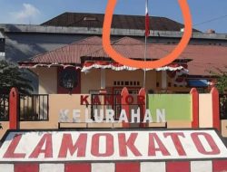 Bendera Merah Putih Terpasang Terbalik di Kantor Lurah Lamokato