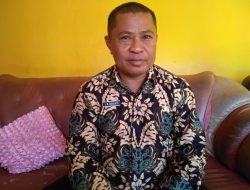 Malas Berkantor Wa Ode Hariani, Dilengser  dari Perangkat Desa Kondongia