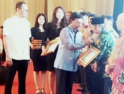 Wali Kota Terima Penghargaan E-Government Award 2019 di Jakarta