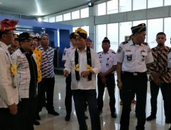 Menteri Perhubungan Budi Karya Sumadi Kunjungan Kerja di Wakatobi