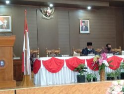 Rapat Paripurna DPRD, Bupati Wakatobi Sampaikan LKPJ Tahun Anggaran 2019