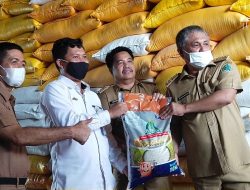 Bupati Konawe Kirim 1.000 Ton Beras ke Provinsi Sulut