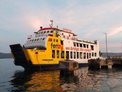 Jadi Sasaran Penyeberangan, Dermaga Amolengo Di Padati Kontingen Porprov XIV