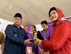 KSK Beri Bantuan Beasiswa untuk Ratusan Mahasiswa Unilaki