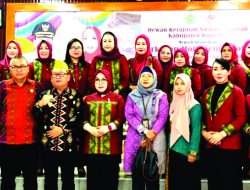 Lantik Dekranasda, Pj. Bupati Konawe Harapkan Menjadi Organisasi Aktif Dengan Inovasinya