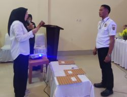 Lantik 64 PTPS Ketua Panwaslu Kecamatan Unaaha Tekankan Integritas