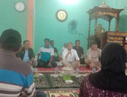 Pj Bupati Konawe Salurkan Bantuan Di Desa Anggoro Pasca Banjir